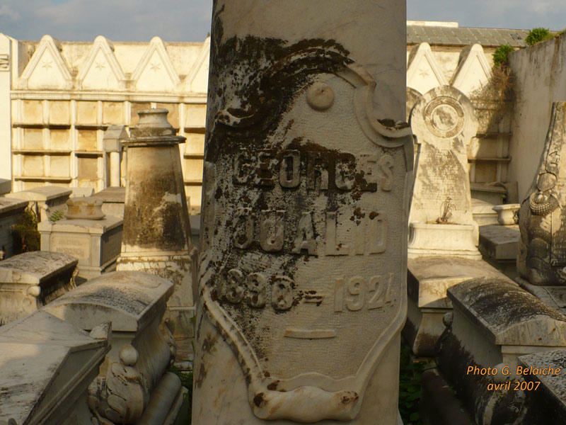 Grafsteen van OUALID Moïse Georges