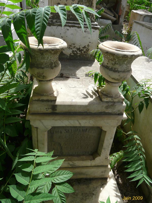 Stèle de MESSILI Emma