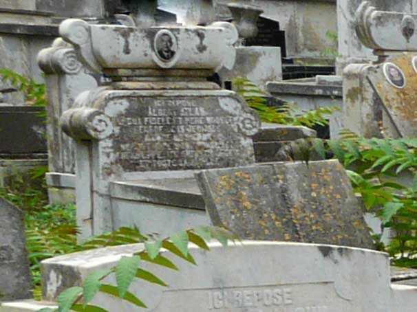 Grafsteen van ATLAN Albert