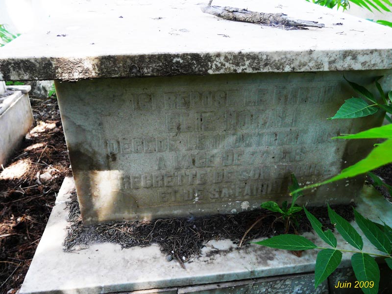 Grafsteen van MORALI Elie