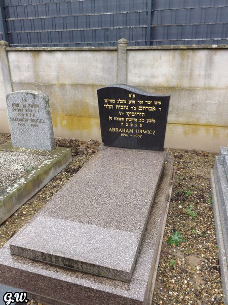 Grafsteen van Urwicz Abraham