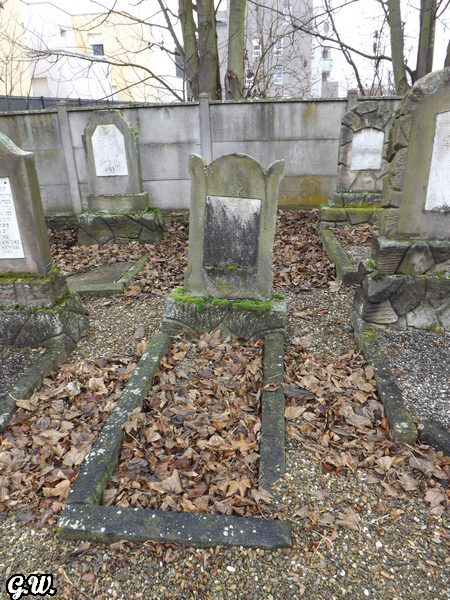 Grabstein von Ores Sara