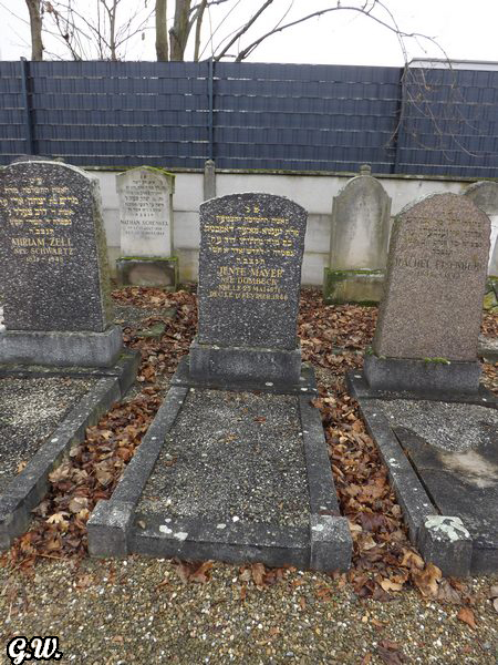 Stèle de Mayer Jente