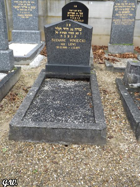 Stèle de Wiwieky Suzane