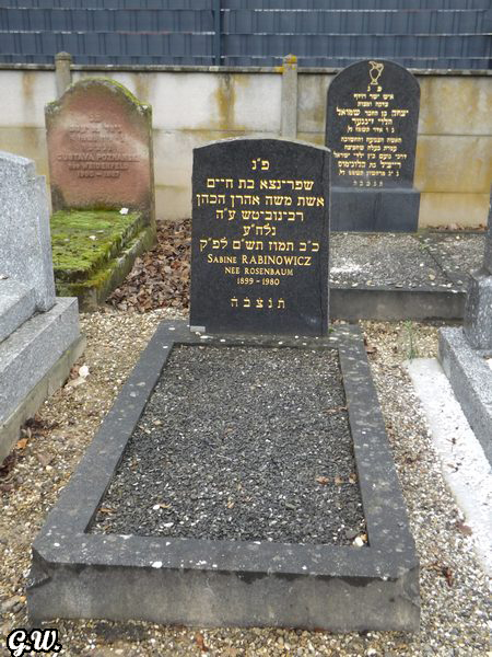 Grafsteen van Rabinowicz Sabine