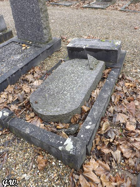 מַצֵּבה פון Horn Salomon