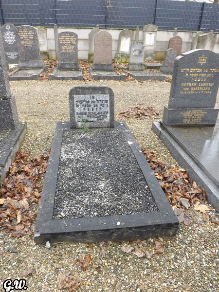 Lápide de Schlanger Sabine