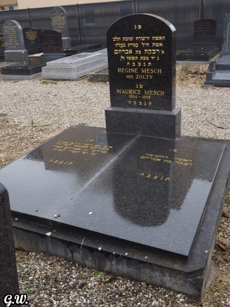 Stèle de Mesch Régine