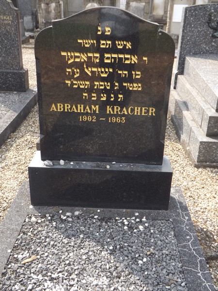 Grafsteen van Kracher Abraham