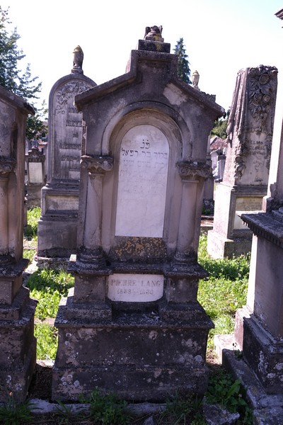 Grabstein von Lang Pierre