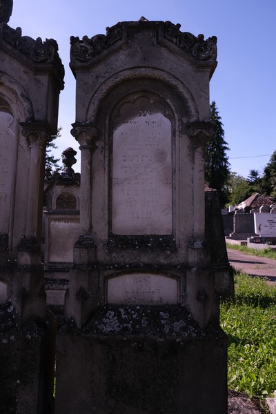 Grafsteen van Lazarus Rose