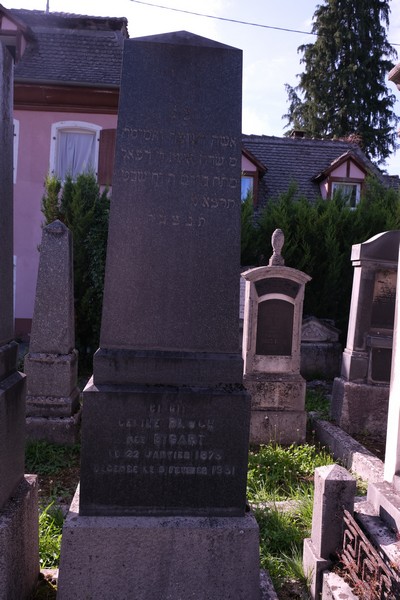 Stèle de Bloch Céline