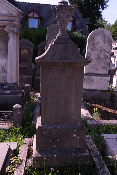 Schwob Adolphe का स्मारक
