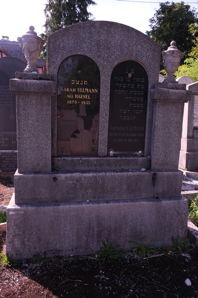 Estela de Ullmann Sarah