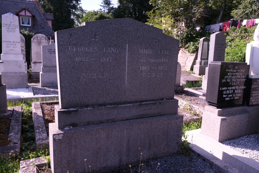 Lang Georges fejfája