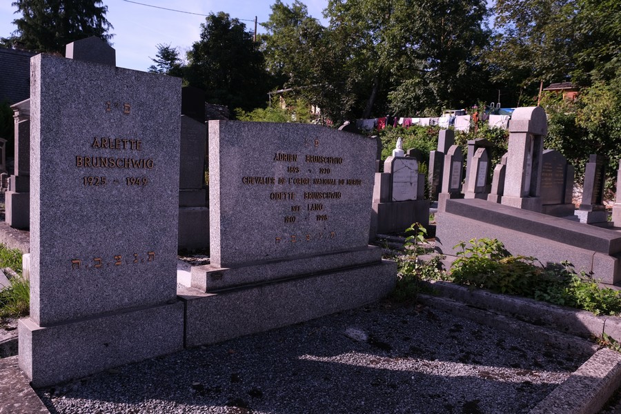 מַצֵּבה פון Brunschwig Odette