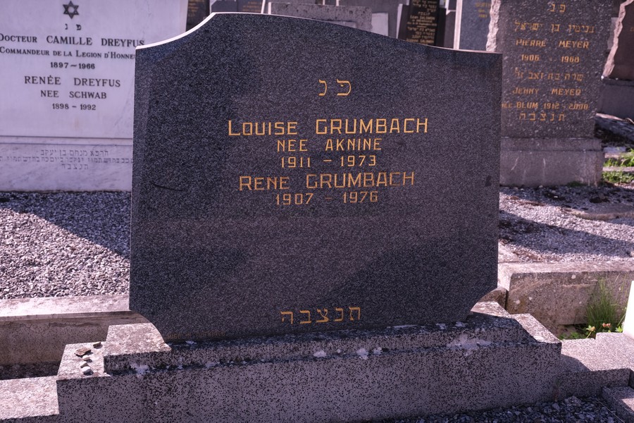 Tombstone of Grumbach René