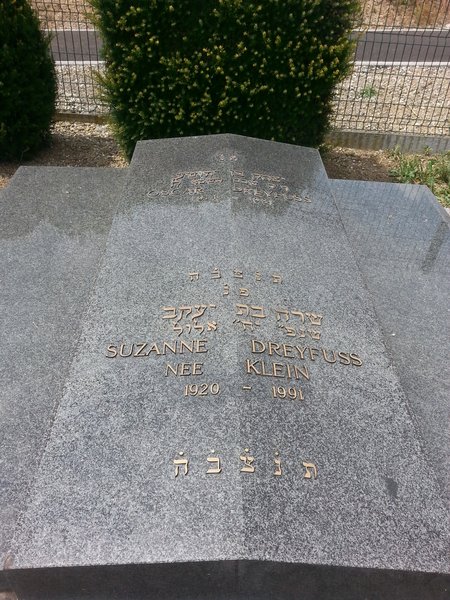 Stèle de Dreyfuss Suzanne