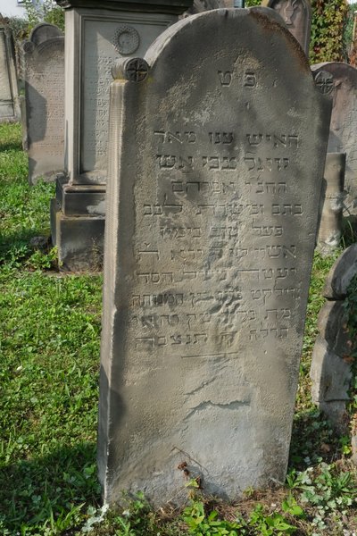 Tombstone of Asch Yoël Tsevi