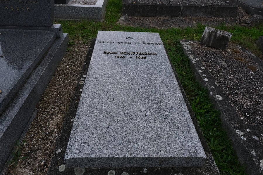 Stèle de Schiffeldrim Henri
