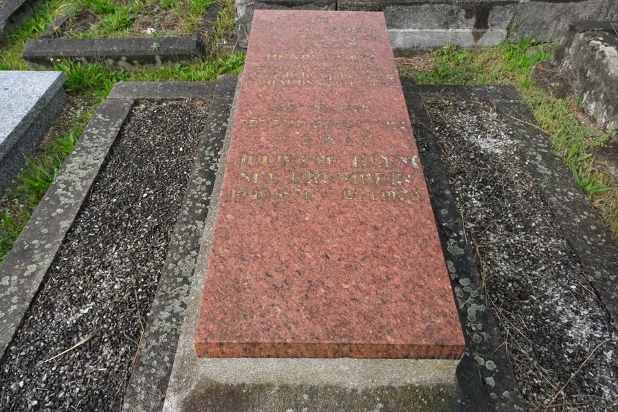 Stèle de Blum Henri
