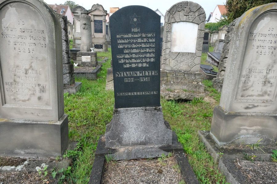 شاهدة قبر Meyer Sylvain