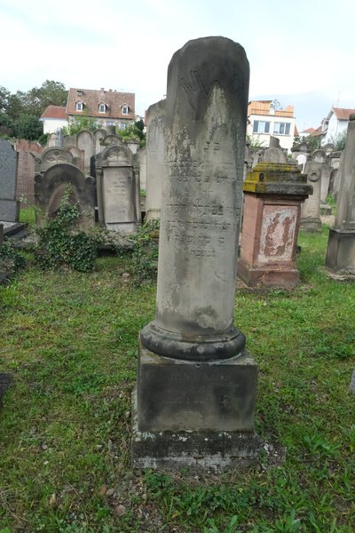 Kahn Henry fejfája