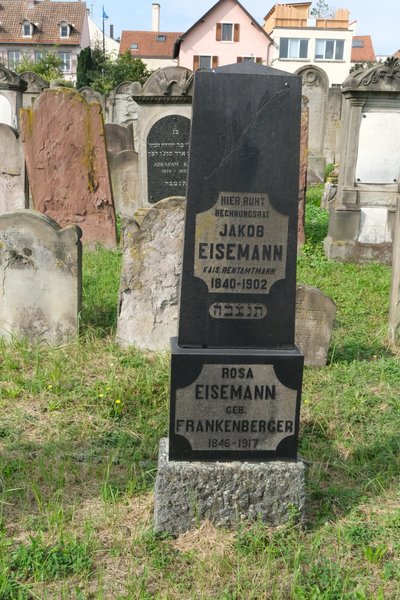 Надгробие Eisemann Rosa