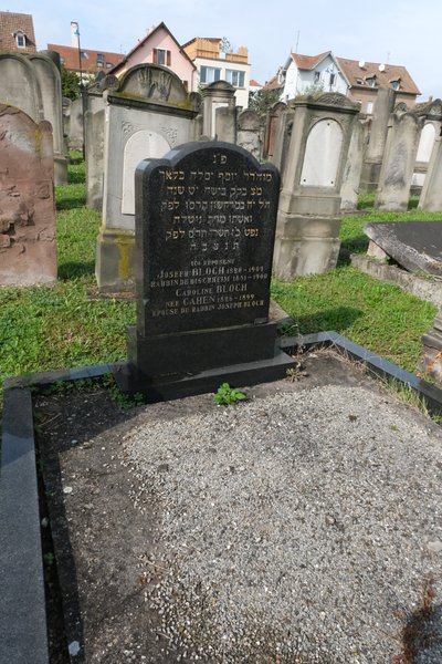 Stèle de Bloch Joseph