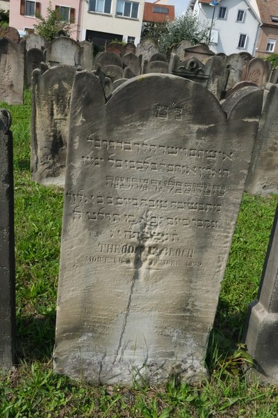 Stèle de Bloch Théodore