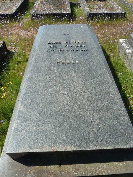 Lápide de Heymann Laure