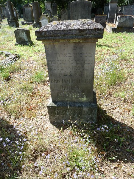 Baruch Benjamin Paul का स्मारक
