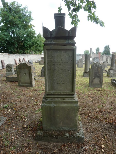 Stèle de Weiller Jeannette