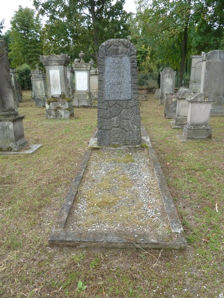 Stèle de Cahnmann Léopold