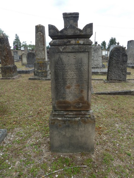 Guthmann Sara का स्मारक