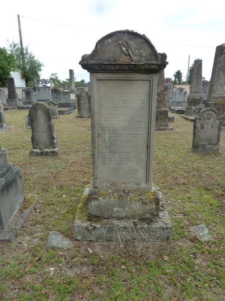 Stèle de Bloch Aron