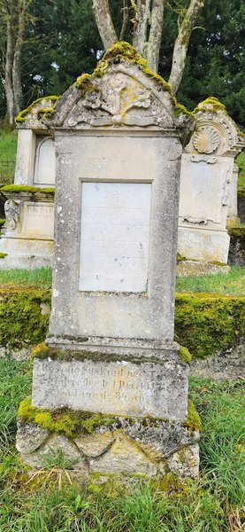 מצבת Suskind Rosalie