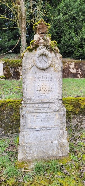 Sieskind Edouard का स्मारक