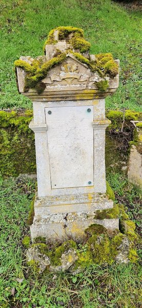 Stèle de Bloch Clément