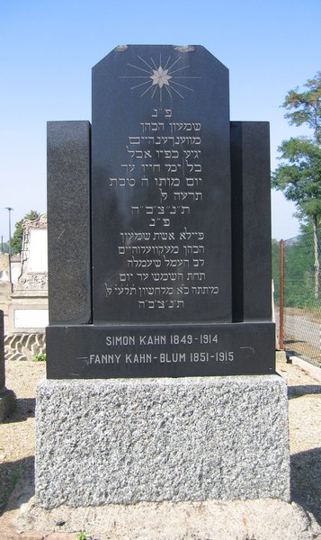 Kahn Fanny fejfája