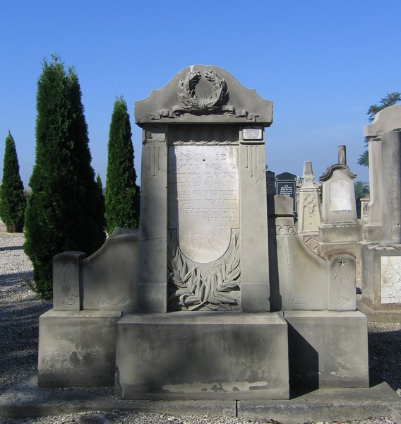 Estela de Blum Pauline