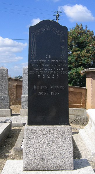 Meyer Julien fejfája