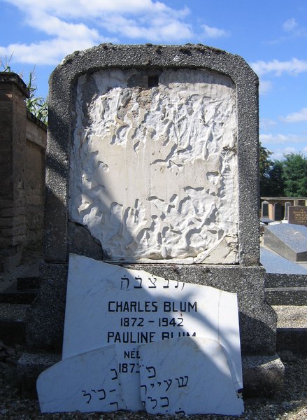 Stèle de Blum Charles