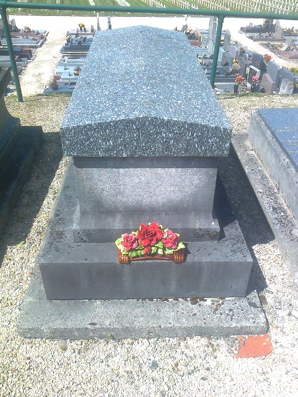 Stèle de Albagli Elia