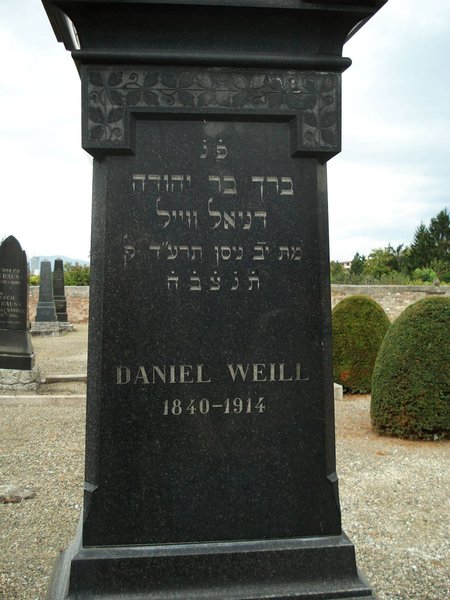 Stèle de Weill Daniel