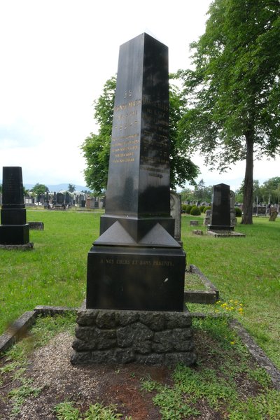 Stèle de Maus Henri