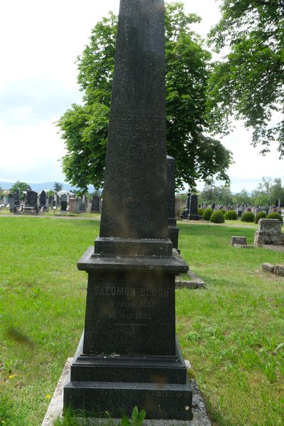 Stèle de Bloch Salomon