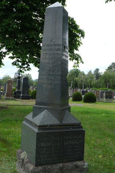 Stèle de Cremieux Marie Eugénie