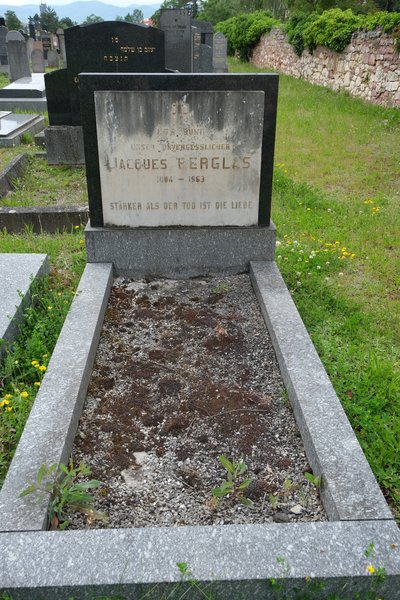 מַצֵּבה פון Berglas Jacques