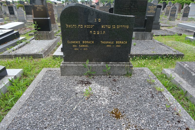 شاهدة قبر Borach Clémence